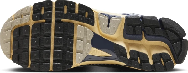 Кросівки Nike ZOOM VOMERO 5 'SINCE 1972' біло-бежево-темно-сині HF4259-100