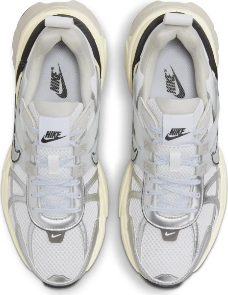 Кросівки жіночі Nike V2K RUN білі FD0736-100