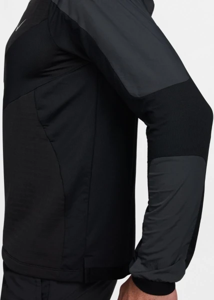 Реглан Nike M NK ELMNT TOP LS WR черно-темно-серый HF7452-010