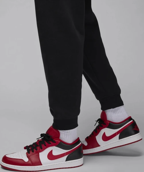 Спортивні штани Nike MJ ESS FLC BASELINE PANT чорно-червоні FD7345-013