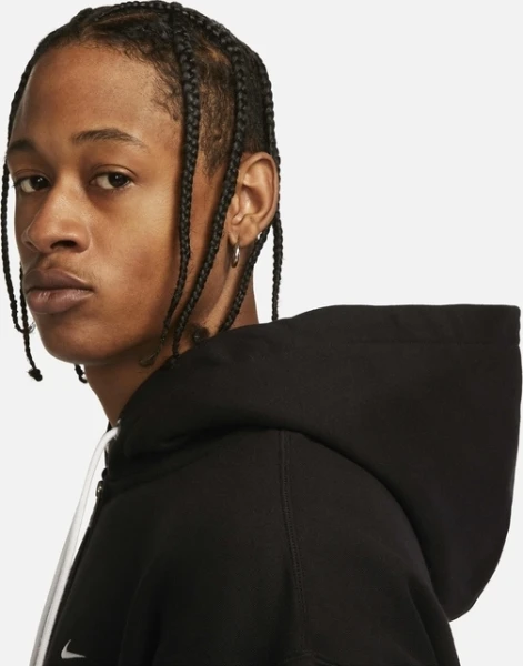 Толстовка Nike M NK SOLO SWSH HW FZ HOODIE черная DR0403-010