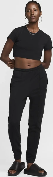 Футболка жіноча Nike W NSW NK CHLL KNT SUP CRP чорна FZ1455-010