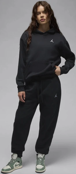 Худи женское Nike JORDAN BROOKLYN FLEECE PULLOVER HOODIE 24 черное FV7071-010