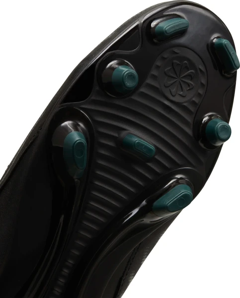 Бутси дитячі Nike JR PHANTOM GX II CLUB FG/MG чорні FJ2600-002