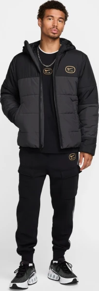 Куртка Nike M NSW SW AIR SYN FILL JKT чорно-сіра HM0198-010
