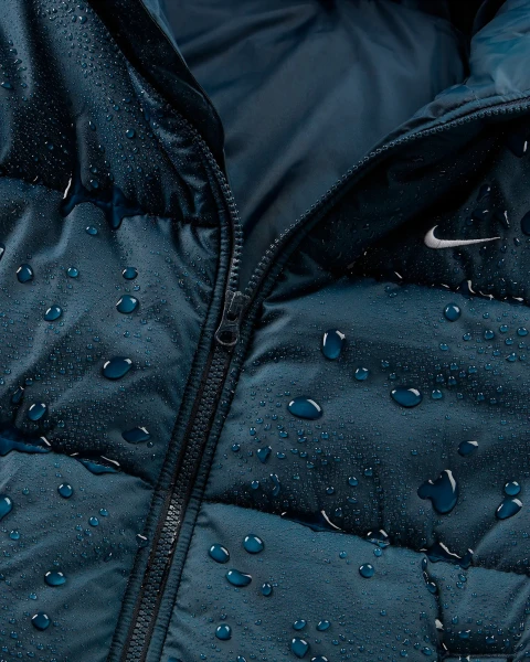 Куртка женская Nike W NSW TF SNFL NK CLSC PRKA темно-синяя FZ5903-478
