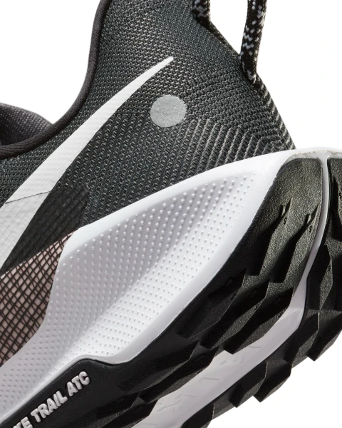 Кроссовки для трейлраннинга Nike REACTX PEGASUS TRAIL 5 черные DV3864-001