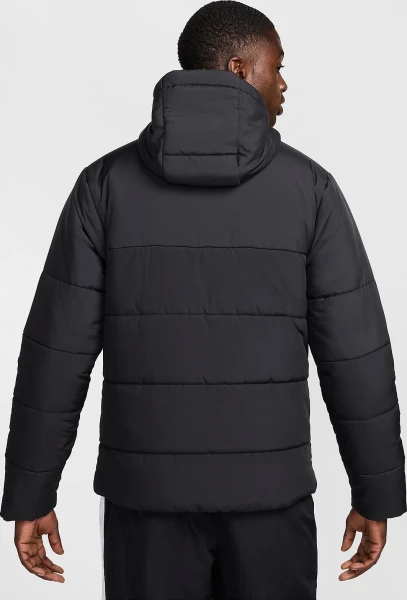 Куртка Nike M NSW SW AIR SYN FILL JKT черная HM0198-011