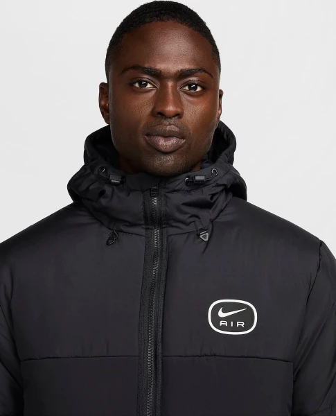 Куртка Nike M NSW SW AIR SYN FILL JKT черная HM0198-011