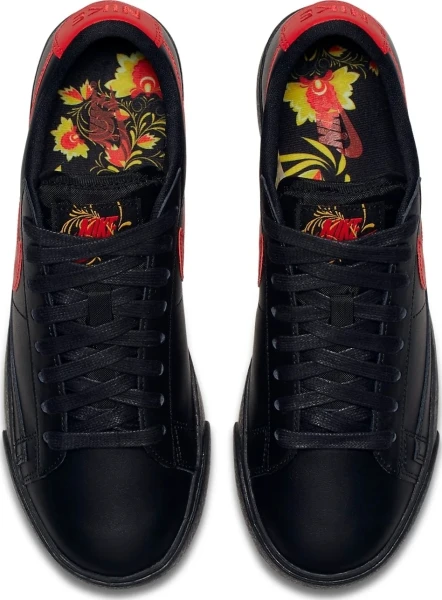 Кеды женские Nike BLAZER LOW FLORAL черно-красные AJ1689-001