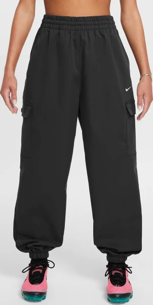 Спортивные штаны подростковые Nike G NSW CARGO PANT STY STAR черные FZ5554-010