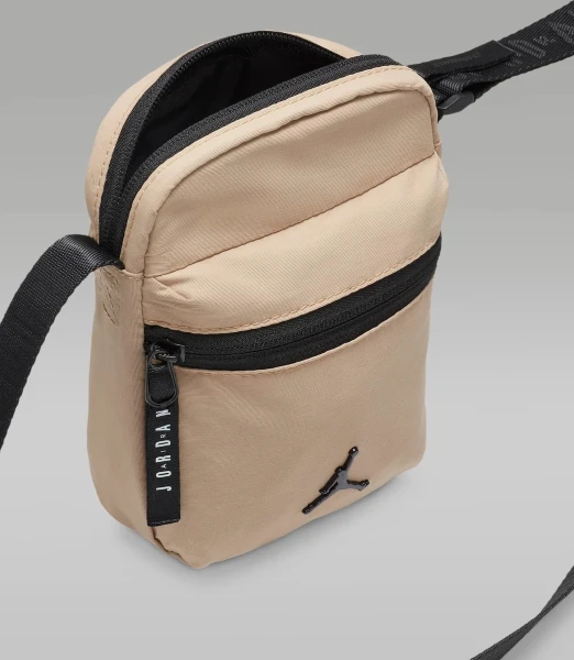 Сумка через плечо Nike AIRBORNE FESTIVAL BAG бежевая 9A0631-X6A