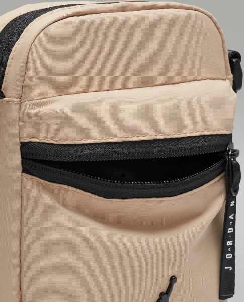Сумка через плечо Nike AIRBORNE FESTIVAL BAG бежевая 9A0631-X6A