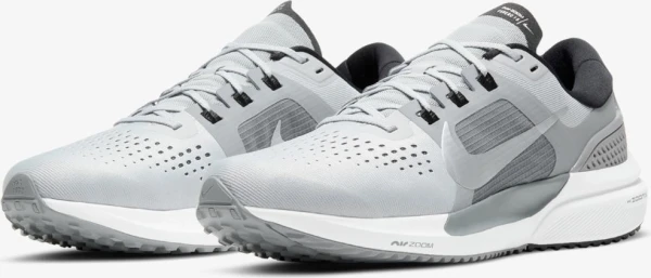 Кросівки бігові Nike AIR ZOOM VOMERO 15 сірі CU1855-003