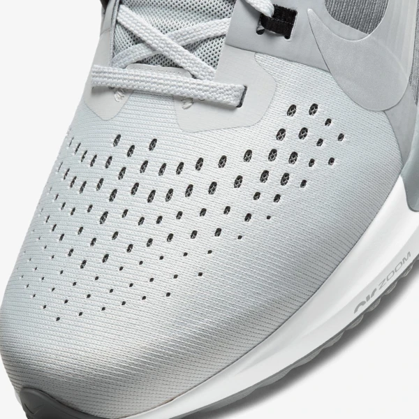 Кросівки бігові Nike AIR ZOOM VOMERO 15 сірі CU1855-003