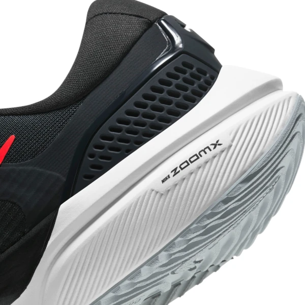 Кросівки бігові Nike AIR ZOOM VOMERO 15 чорно-червоно-блакитні CU1855-004