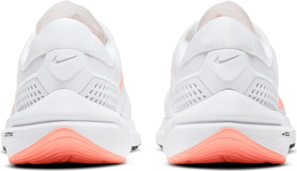 Кроссовки беговые женские Nike AIR ZOOM VOMERO 15 бело-персиковые CU1856-102