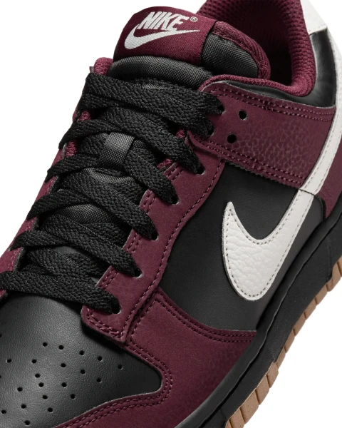 Кроссовки женские Nike DUNK LOW NEXT NATURE бордово-черные HM9658-600