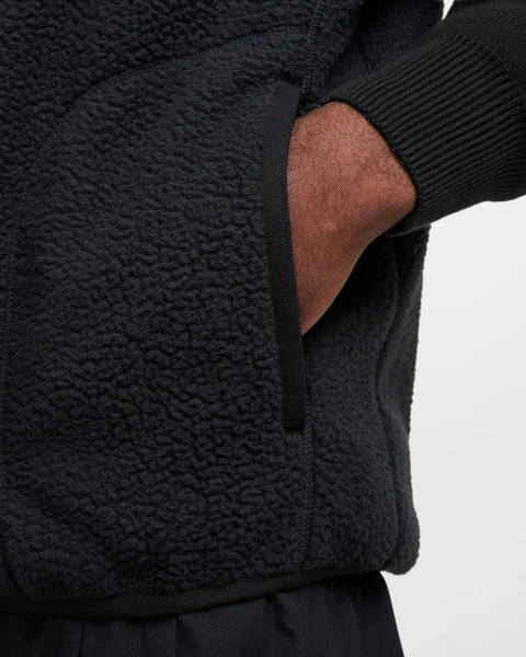 Жилетка Nike SPORTSWEAR CLUB WINTERIZED VEST чорна FZ0894-010