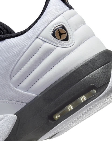 Кроссовки Nike JORDAN MAX AURA 6 бело-серо-черные FQ8298-101