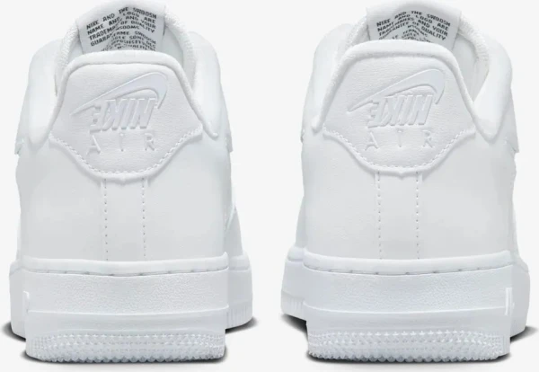 Кросівки жіночі Nike AIR FORCE 1'07 SE JUST DO IT білі FB8251-100