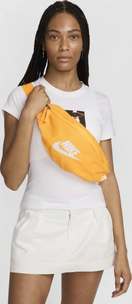 Сумка на пояс Nike HERITAGE WAISTPACK - FA21 желтая DB0490-845