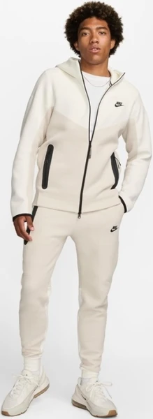 Спортивні штани Nike TECH FLEECE JOGGERS світло-бежеві FB8002-104