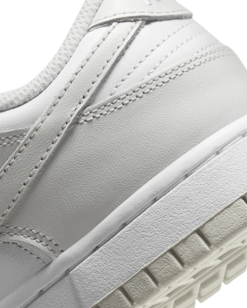 Кроссовки женские Nike DUNK LOW светло-серо-белые DD1503-103