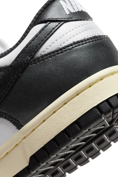 Кроссовки женские Nike DUNK LOW VINTAGE черно-белые FQ8899-100