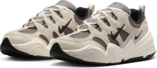 Кроссовки женские Nike TECH HERA бежево-коричневые DR9761-007