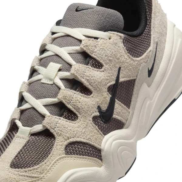 Кроссовки женские Nike TECH HERA бежево-коричневые DR9761-007