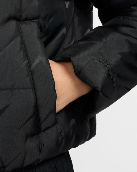 Куртка женская Nike SPORTSWEAR CLASSIC THERMA-FIT LOOSE PUFFER JACKET черная FV7941-010