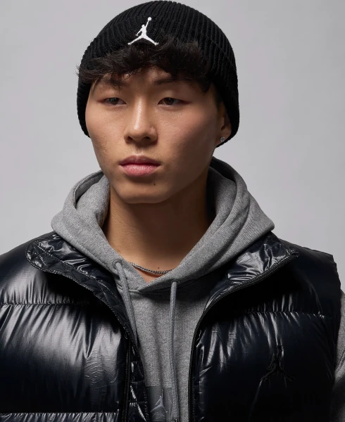 Шапка Nike TERRA BEANIE чорна FZ2055-010