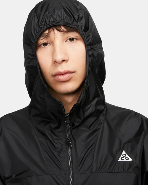 Вітровка Nike ACG CINDER CONE чорна DB0978-015
