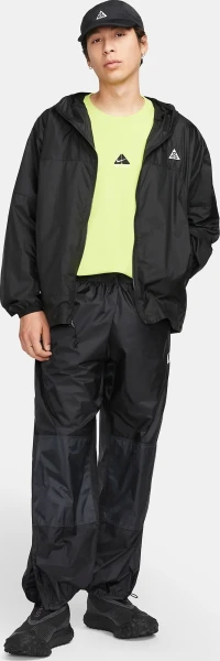 Вітровка Nike ACG CINDER CONE чорна DB0978-015