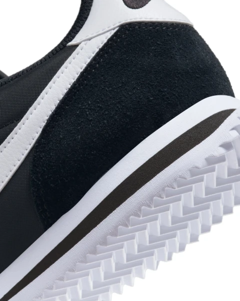 Кросівки жіночі Nike CORTEZ TEXTILE чорні DZ2795-001