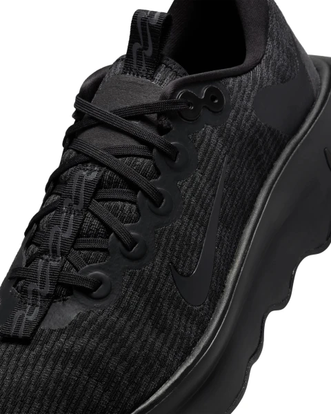Кроссовки Nike MOTIVA черные DV1237-003