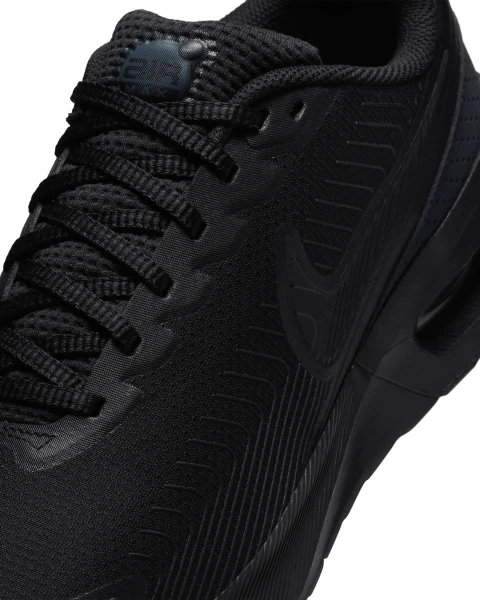 Кроссовки Nike AIR MAX NUAXIS черные FD4329-004