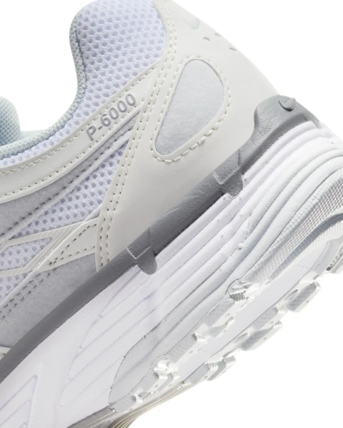 Кроссовки женские Nike P-6000 молочно-серые FV6603-101