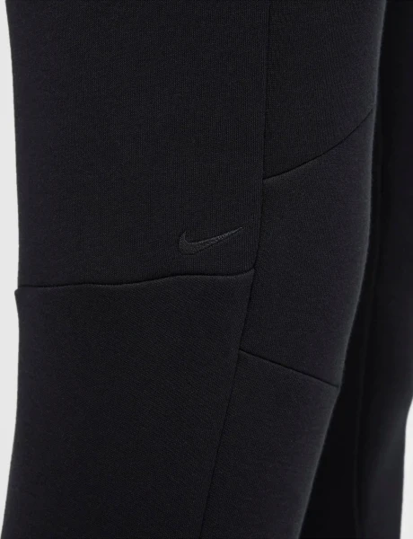 Спортивные штаны Nike TECH FLEECE JOGGERS черные HV0959-010