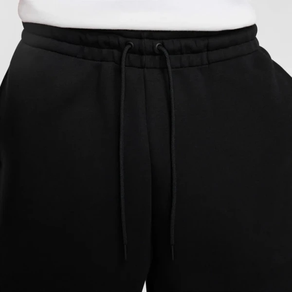 Спортивні штани Nike TECH FLEECE PANTS чорні FZ7593-010 спортивні штани Nike TECH FLEECE PANTS чорні FZ7593-010