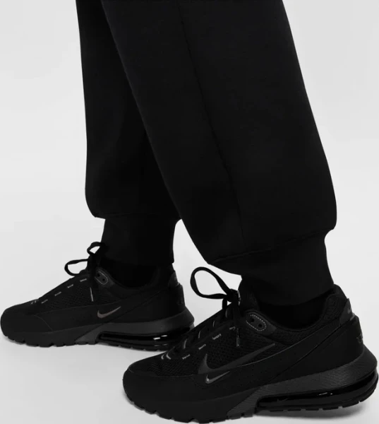 Спортивні штани Nike TECH FLEECE PANTS чорні FZ7593-010 спортивні штани Nike TECH FLEECE PANTS чорні FZ7593-010