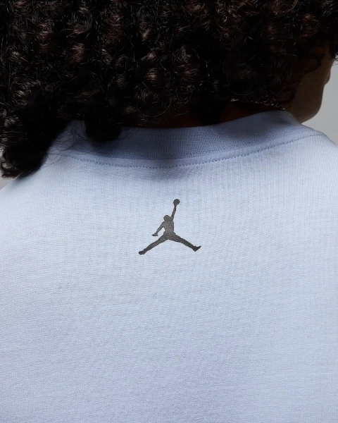 Футболка Nike AJ1 BRAND SNEAKER PATCH голубая HJ2326-407