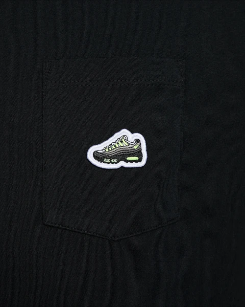 Футболка Nike MAX90 SNEAKER PATCH POCKET чорна HJ0574-010