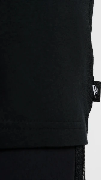 Футболка Nike MAX90 SNEAKER PATCH POCKET чорна HJ0574-010