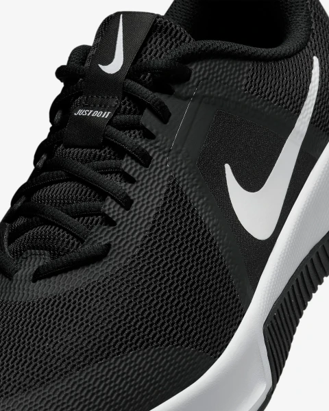 Кросівки для тренувань Nike MC TRAINER 3 чорно-білі FQ1831-001