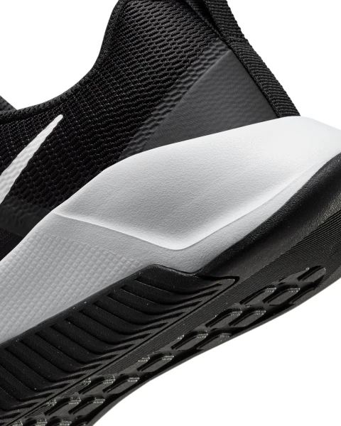 Кросівки для тренувань Nike MC TRAINER 3 чорно-білі FQ1831-001