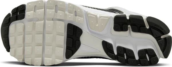Кроссовки Nike ZOOM VOMERO 5 бело-кремово-черные FB9149-101