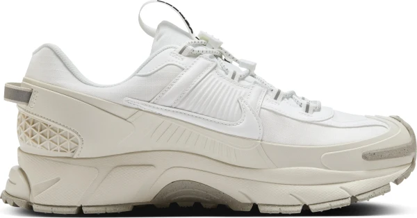 Кроссовки Nike ZOOM VOMERO ROAM WINTERIZED бежево-белые HV5951-100