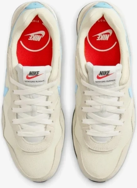 Кросівки жіночі Nike VENTURE RUNNER бежево-блакитні CK2948-114